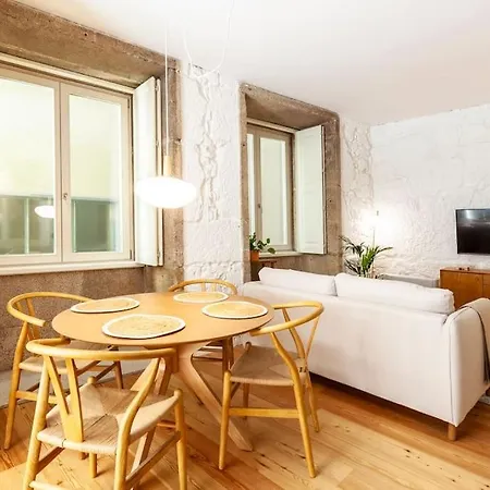 Perfect Retreat In The Center Of Apartment